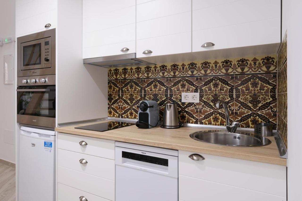 Malasana 51, New Art Apartment, Breakfast Included, Historic Center, Quite Neighborhood, Ml * Malaga